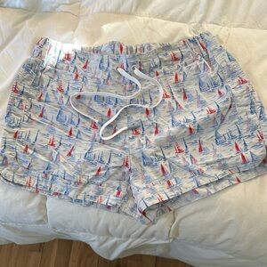 Vineyard Vines women’s performance shorts size small